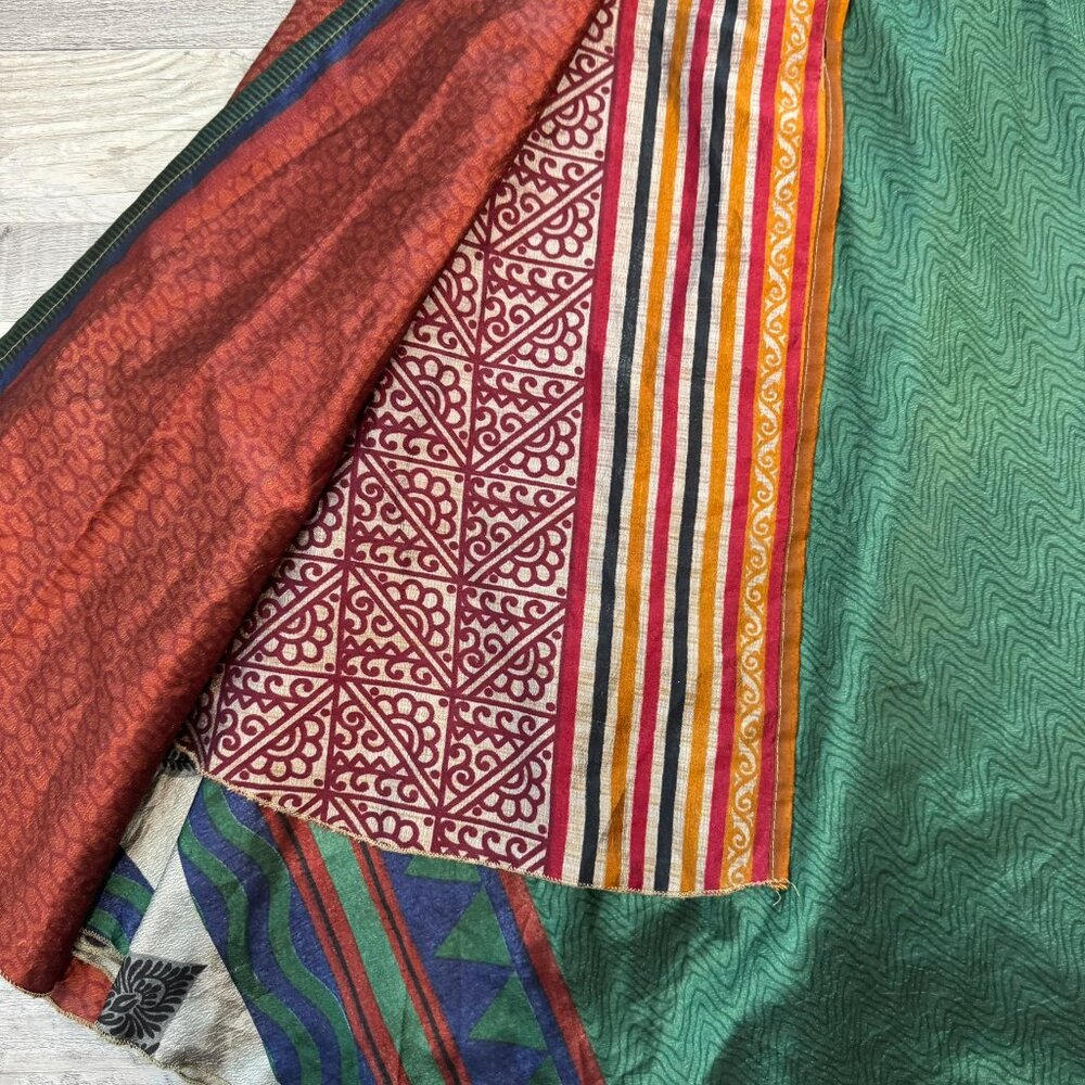 Patchwork Style Reversible 2-Sided Magic Skirt Wr… - image 5